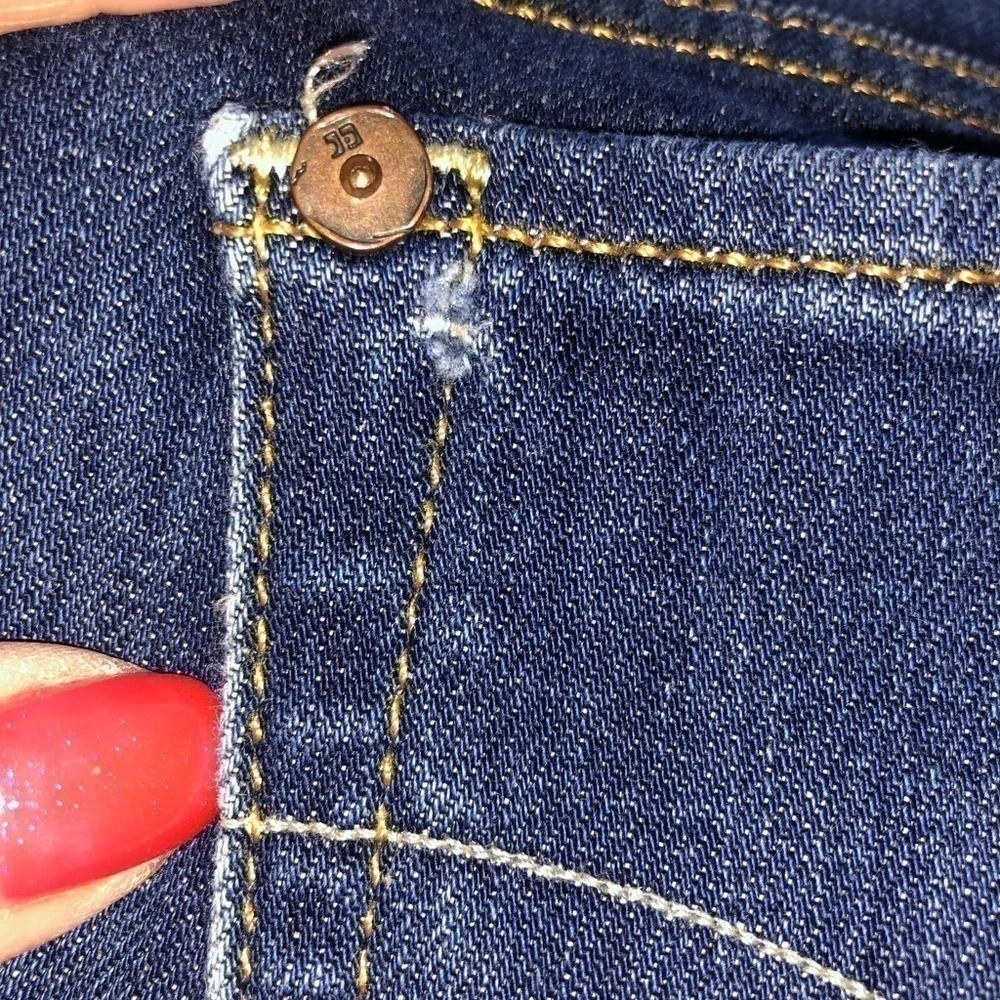 𝅺JOE’S Jeans Socialite Kicker Crop Jean